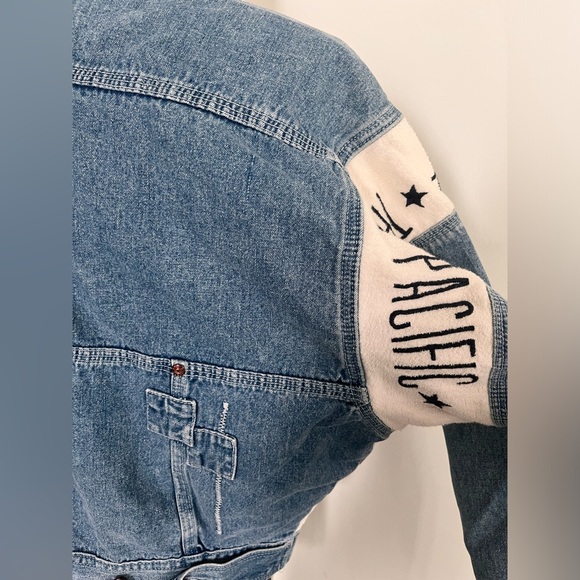 Vintage oversized cropped ladies denim jacket 90s streetwear size L - Picture 2 of 8